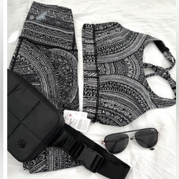 Lululemon:Leggings Wunder Under HR Nulux 28" EUC Black/4 - Picture 7 of 8